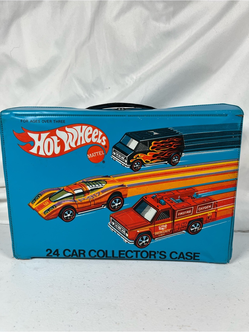Hot Wheels 24-Car Collector's Case -cars are included